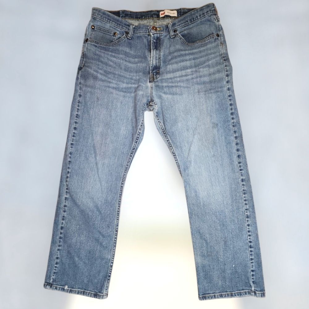 Wrangler Relaxed Boot Jeans Men’s 36x30 Light Wash Denim Minor Flaws